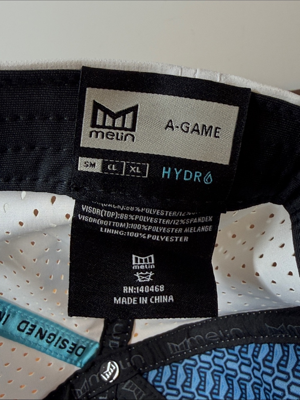 Melin white A-Game Hydro hat, clean, size SM - Picture 6 of 8